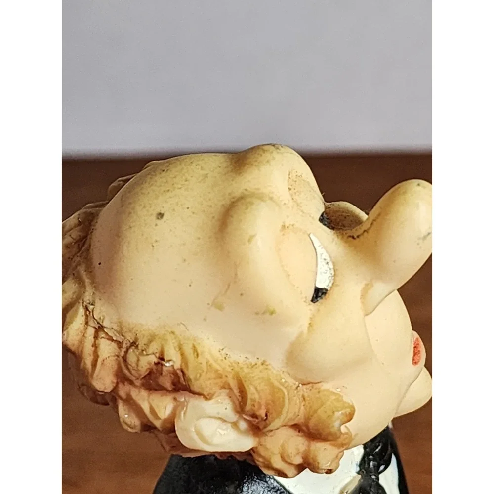 James the Butler Calling Card Cork‎ Holder Resin Figure Vintage Hands Nose
